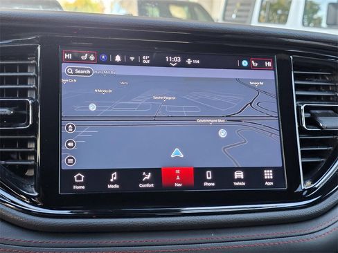 Used 2024 Dodge Durango GT image 17