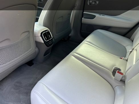 Used 2023 Hyundai Ioniq 6 SEL image 12