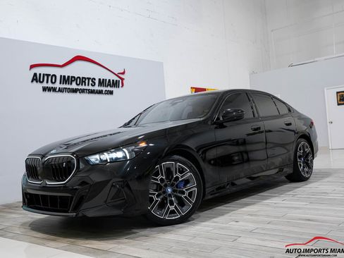 Used 2025 BMW i5 xDrive40 w/ M Sport Package image 87