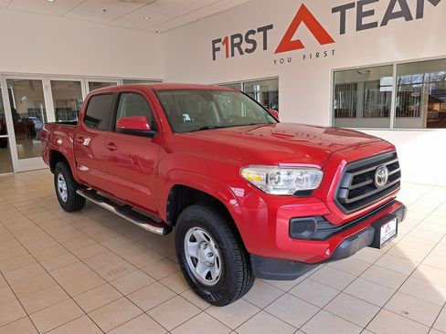 Used 2022 Toyota Tacoma SR image 5