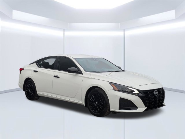 Used 2025 Nissan Altima 2.5 S FWD image 8