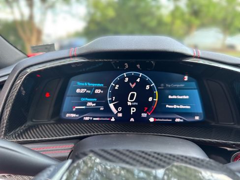 Used 2021 Chevrolet Corvette Stingray Coupe w/ Z51 Performance Package RWD image 25