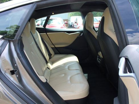 Used 2015 Tesla Model S 70D AWD/4WD image 29