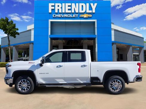 Used 2024 Chevrolet Silverado 2500 LTZ w/ LTZ Premium Package image 4