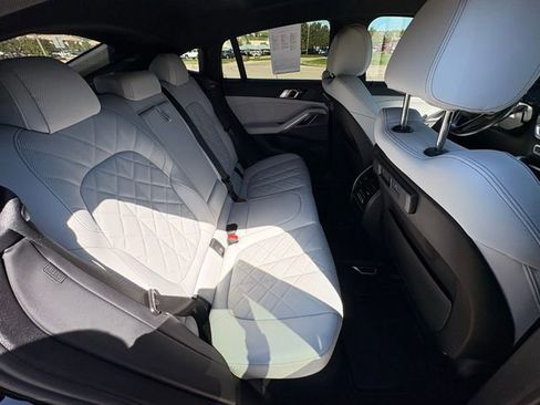 Used 2023 BMW X6 xDrive40i w/ Premium Package AWD/4WD image 30