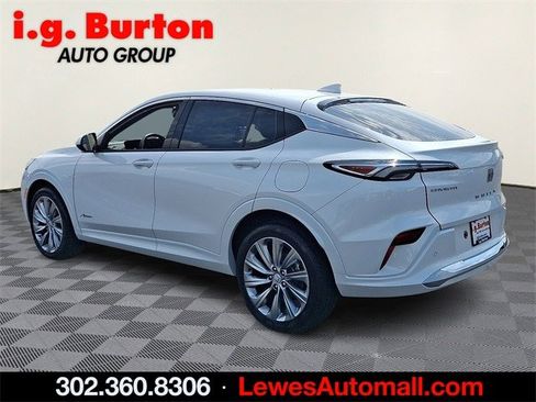 New 2025 Buick Envista Avenir image 3