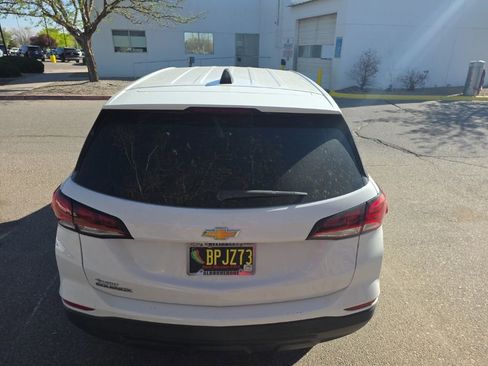 Used 2023 Chevrolet Equinox LS image 5