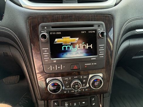 Used 2016 Chevrolet Traverse LT w/ Traveler's Package AWD/4WD image 10