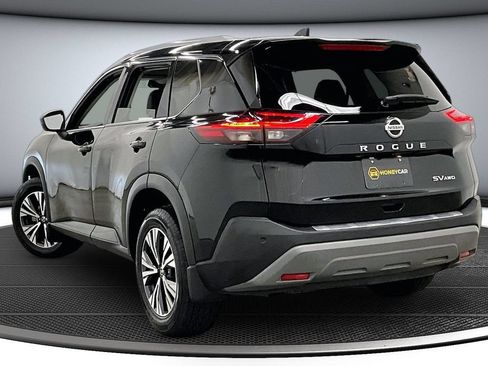 Used 2021 Nissan Rogue SV w/ Premium Package AWD/4WD image 4