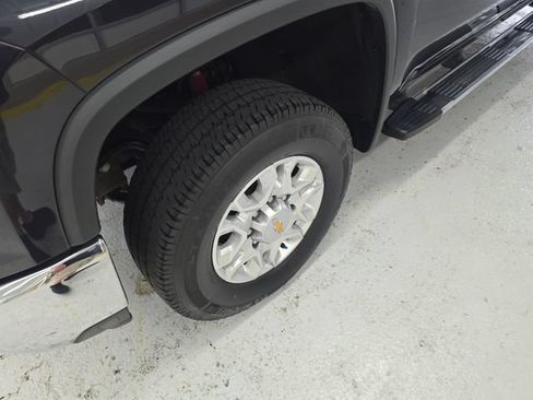 Certified 2024 Chevrolet Silverado 2500 LT w/ All Star Edition AWD/4WD image 9