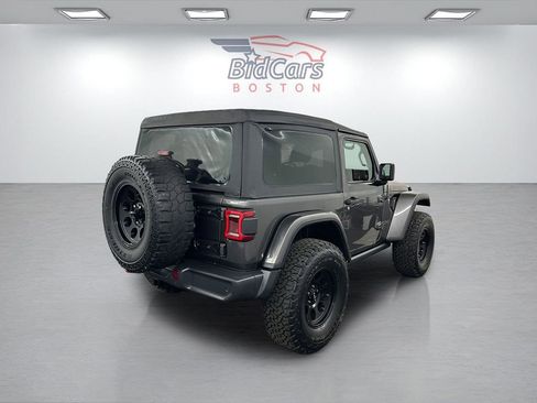 Used 2019 Jeep Wrangler Rubicon AWD/4WD image 4