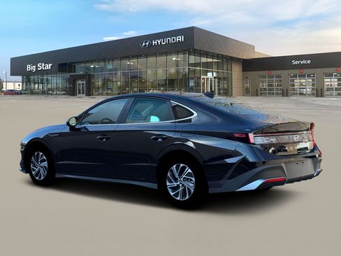 New 2026 Hyundai Sonata Blue FWD image 4