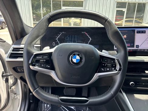 Used 2025 BMW 330i Sedan w/ Convenience Package RWD image 16