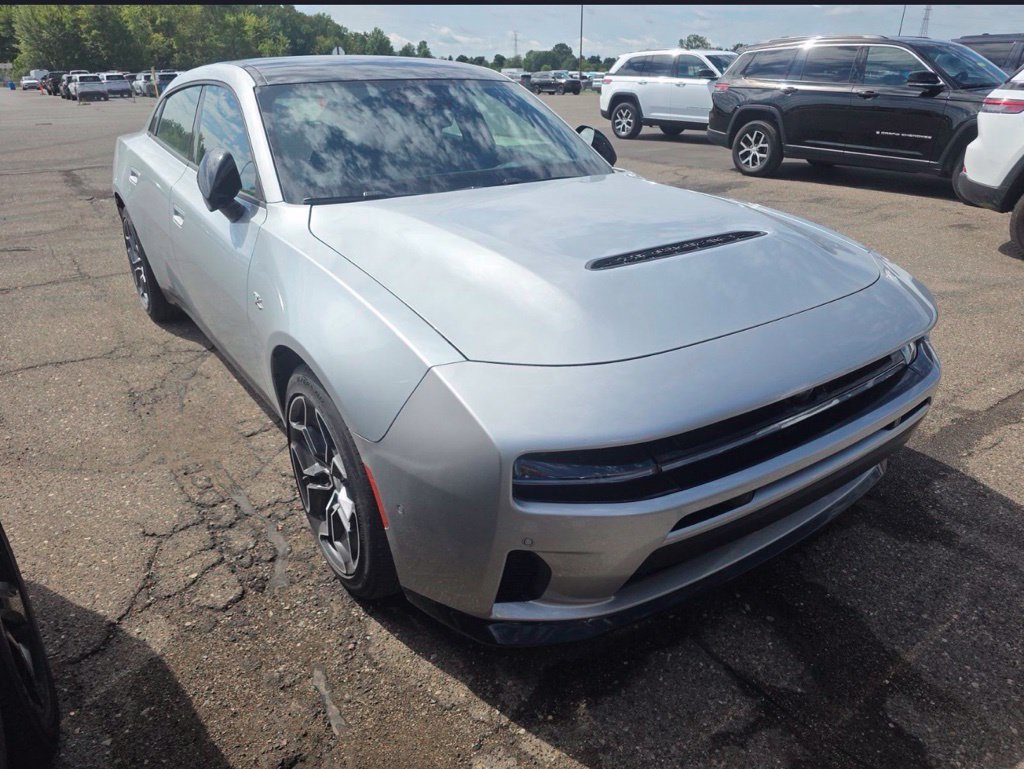 Used 2026 Dodge Charger R/T AWD/4WD image 5