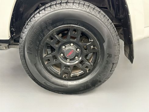 Used 2019 Toyota 4Runner TRD Pro AWD/4WD image 11