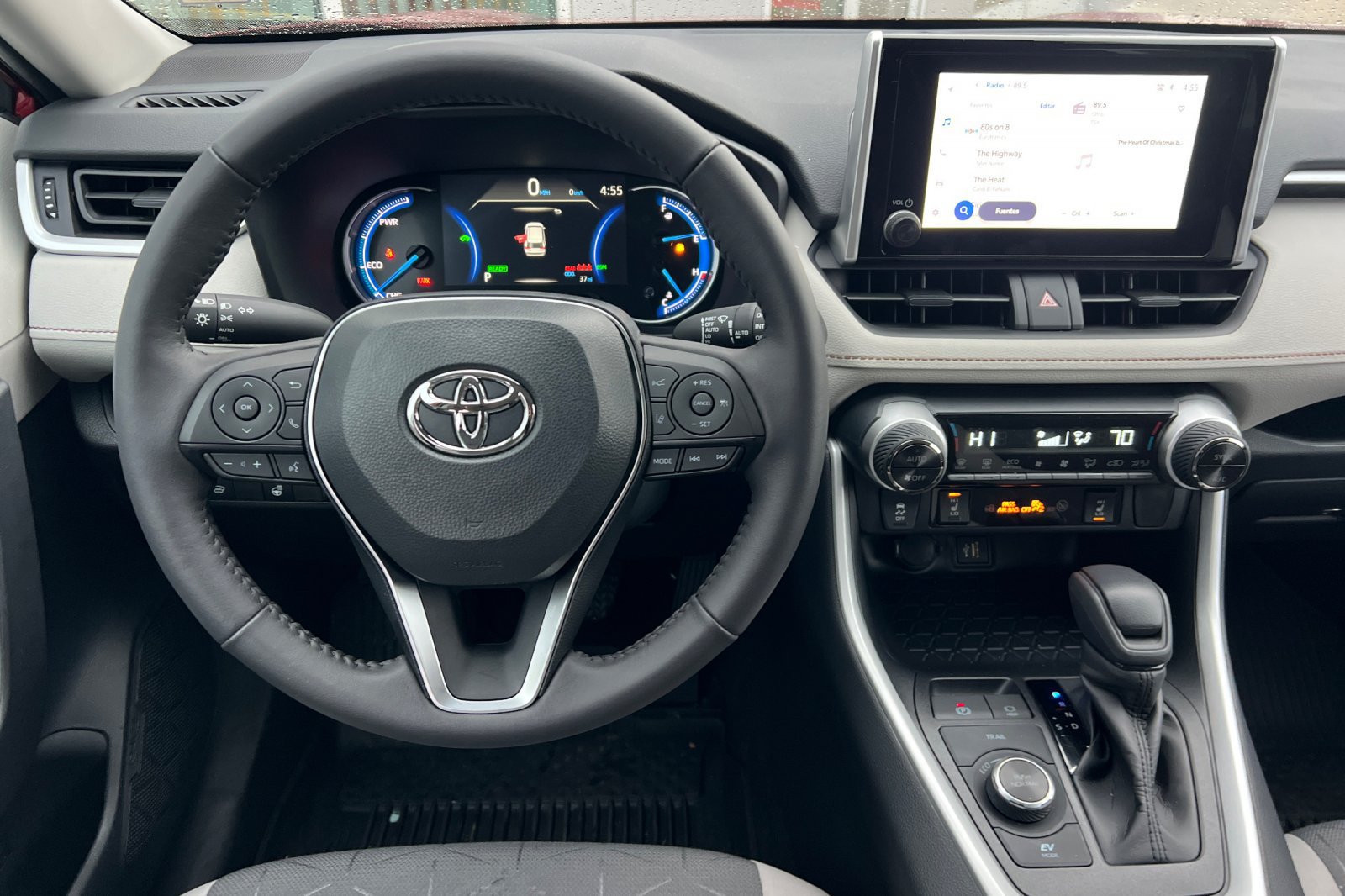 Used 2025 Toyota RAV4 XLE w/ Weather Package AWD/4WD image 11