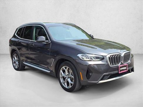 Used 2023 BMW X3 xDrive30i w/ Convenience Package AWD/4WD image 3