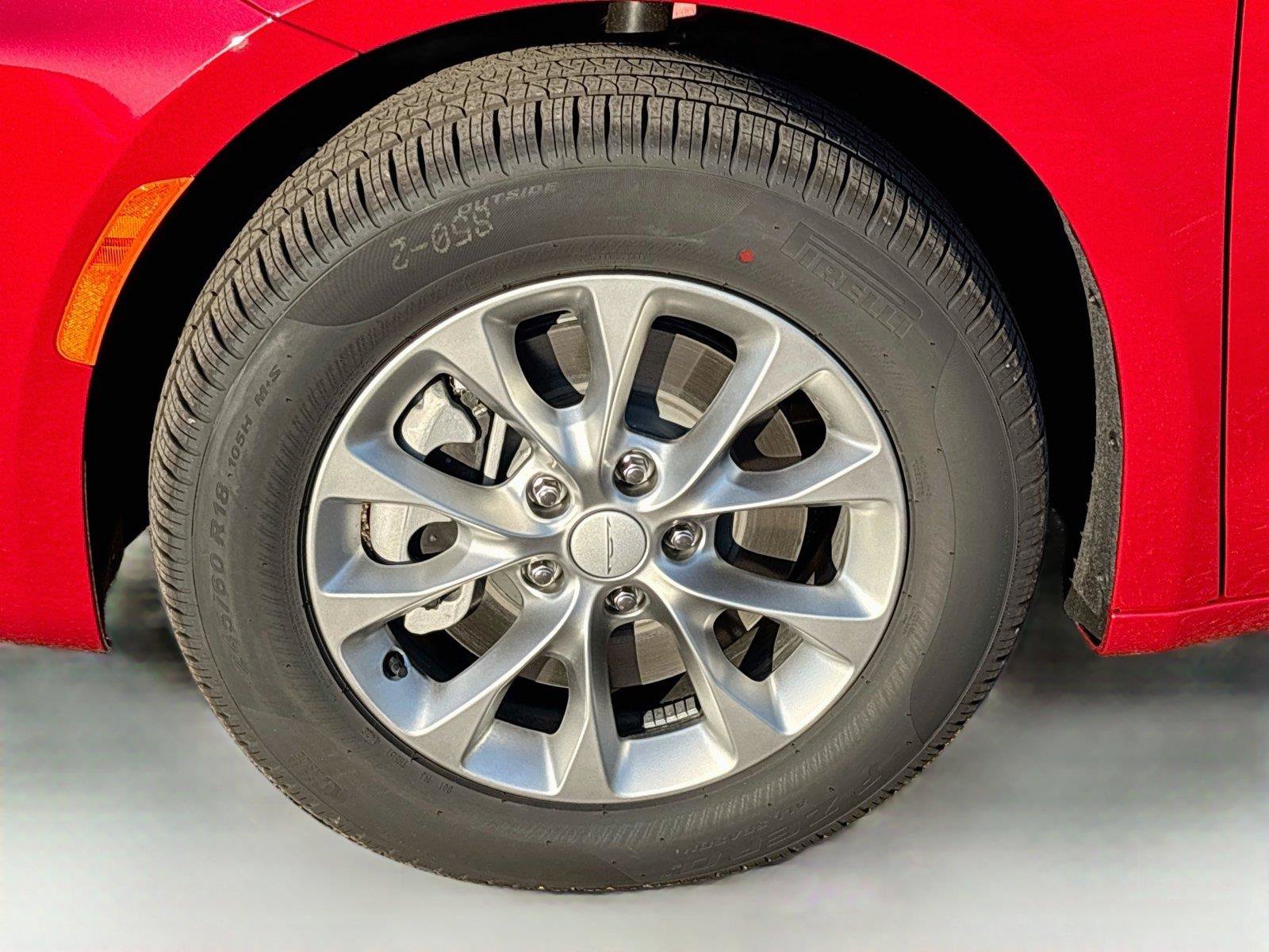 New 2027 Chrysler Pacifica Select AWD/4WD image 30