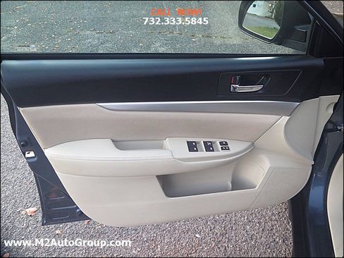 Used 2014 Subaru Outback 2.5i Premium AWD/4WD image 12
