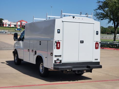 New 2025 Chevrolet Express 3500 w/ Power Convenience Package image 3