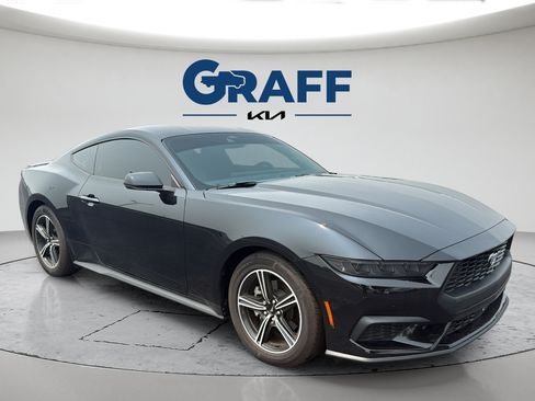 Used 2025 Ford Mustang Premium RWD image 16