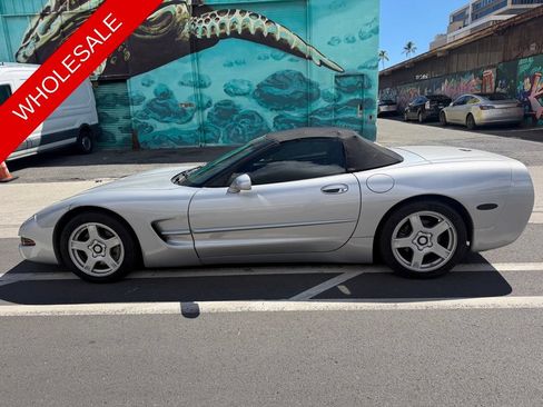 Used 1998 Chevrolet Corvette Convertible w/ Memory Pkg RWD image 2