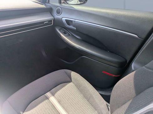 Used 2024 Hyundai Sonata SEL w/ Convenience Package FWD image 16