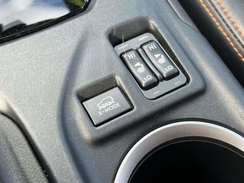 Used 2022 Subaru Crosstrek 2.5i Limited w/ Moonroof Package 1 image 12