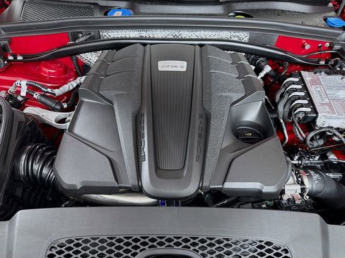 New 2026 Porsche Macan S image 33