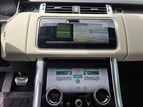Certified 2022 Land Rover Range Rover Sport HSE Silver Edition AWD/4WD image 21