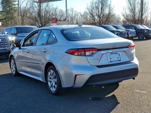 Certified 2025 Toyota Corolla LE image 4