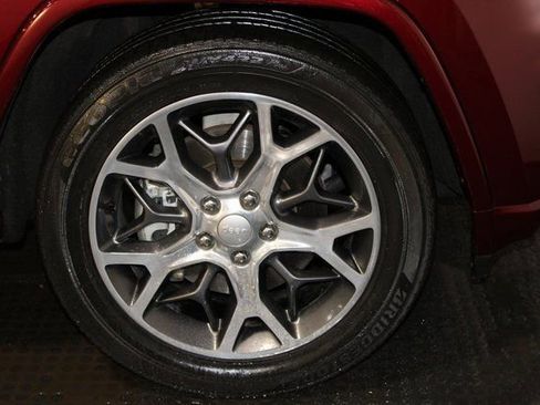 Used 2021 Jeep Grand Cherokee Overland image 40