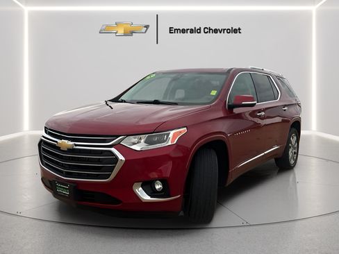 Used 2020 Chevrolet Traverse Premier FWD image 3