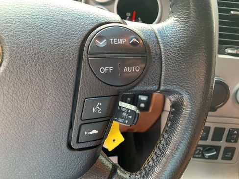 Used 2010 Toyota Sequoia Platinum RWD image 28