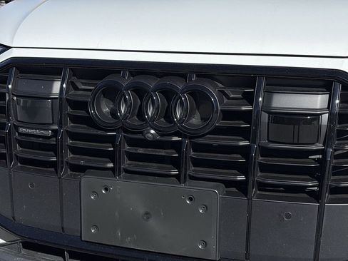 Used 2023 Audi Q7 3.0T Prestige image 33