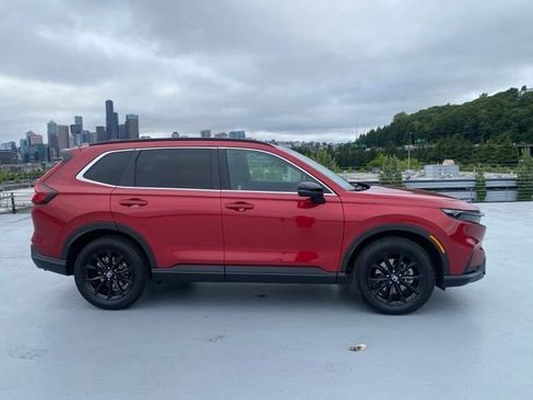 Certified 2024 Honda CR-V Sport image 3