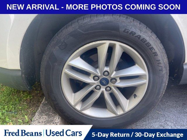 Used 2017 Ford Edge SEL w/ Equipment Group 201A AWD/4WD image 16