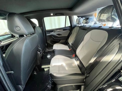 New 2025 Volkswagen Tiguan SE R-Line image 21