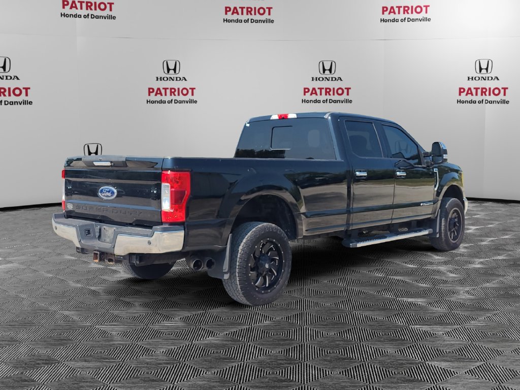 Used 2017 Ford F350 XLT w/ XLT Premium Package AWD/4WD image 5
