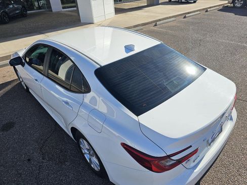 Used 2025 Toyota Camry LE w/ Convenience Package FWD image 17