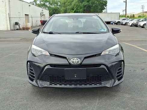 Used 2018 Toyota Corolla SE FWD image 2