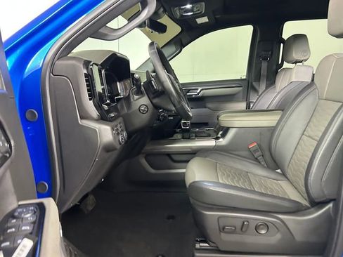 Used 2025 Chevrolet Silverado 1500 ZR2 w/ Technology Package image 12
