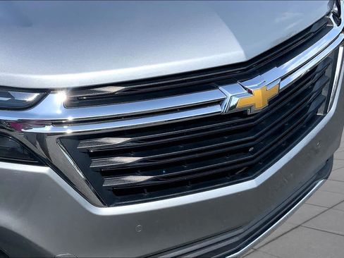 Used 2024 Chevrolet Equinox LT FWD image 29