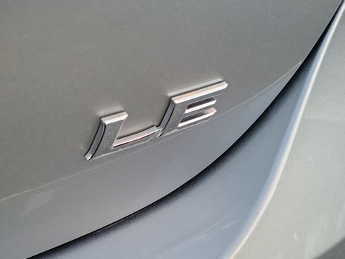 Used 2019 Toyota Camry LE image 24