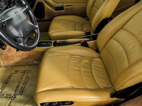 Used 1997 Porsche 911 Carrera RWD image 16