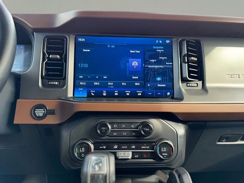 Used 2024 Ford Bronco Outer Banks image 18