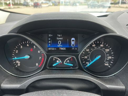 Used 2018 Ford Escape SE image 11