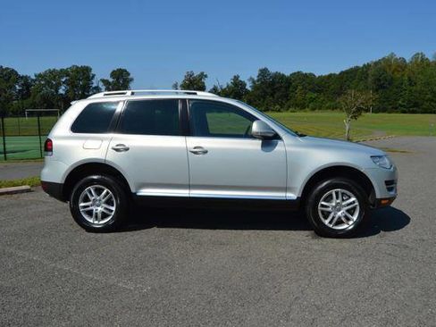 Used 2009 Volkswagen Touareg VR6 image 63
