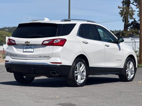 Used 2019 Chevrolet Equinox Premier AWD/4WD image 2