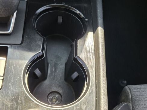 Used 2021 Nissan Rogue SV image 16